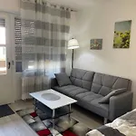 Am Brunnenplatzl Mit Bademantelzugang Appartamento Bad Griesbach im Rottal