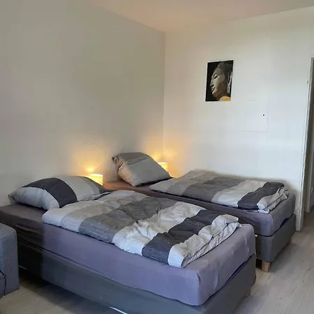 Am Brunnenplatzl Mit Bademantelzugang *