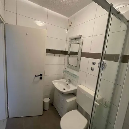 Am Brunnenplatzl Mit Bademantelzugang Bad Griesbach (Bavaria)